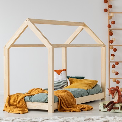 Drewniane łóżko domek dla dzieci