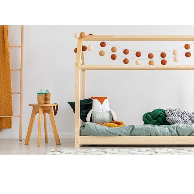 Drewniane łóżko domek dla dzieci 1