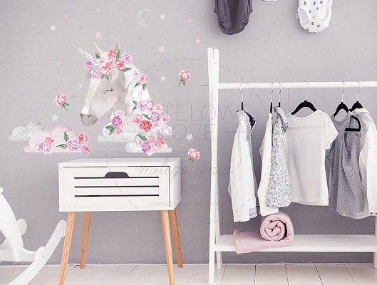 Naklejka na ścianę - jednorożec różowy 1