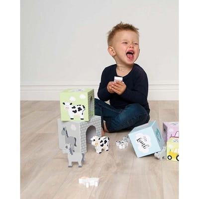 Piramida, wieża ze zwierzątkami farma Jabadabado 4