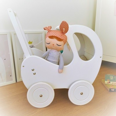 Drewniany wózek dla lalek z budką RETRO biały pchacz 1