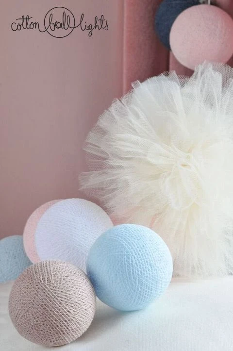 Cotton Balls - KOLORY 2016 (PANTONE) 1