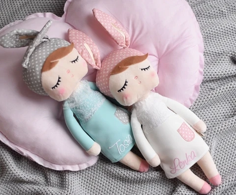 Lalka Metoo Angela z imieniem 9